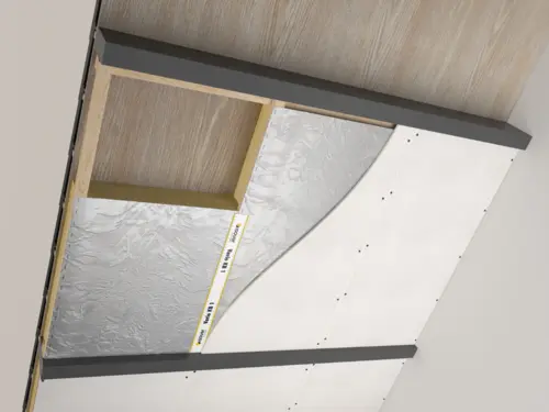 Schuindak isoleren met ingebouwde dampremmer / aluminiumfolie