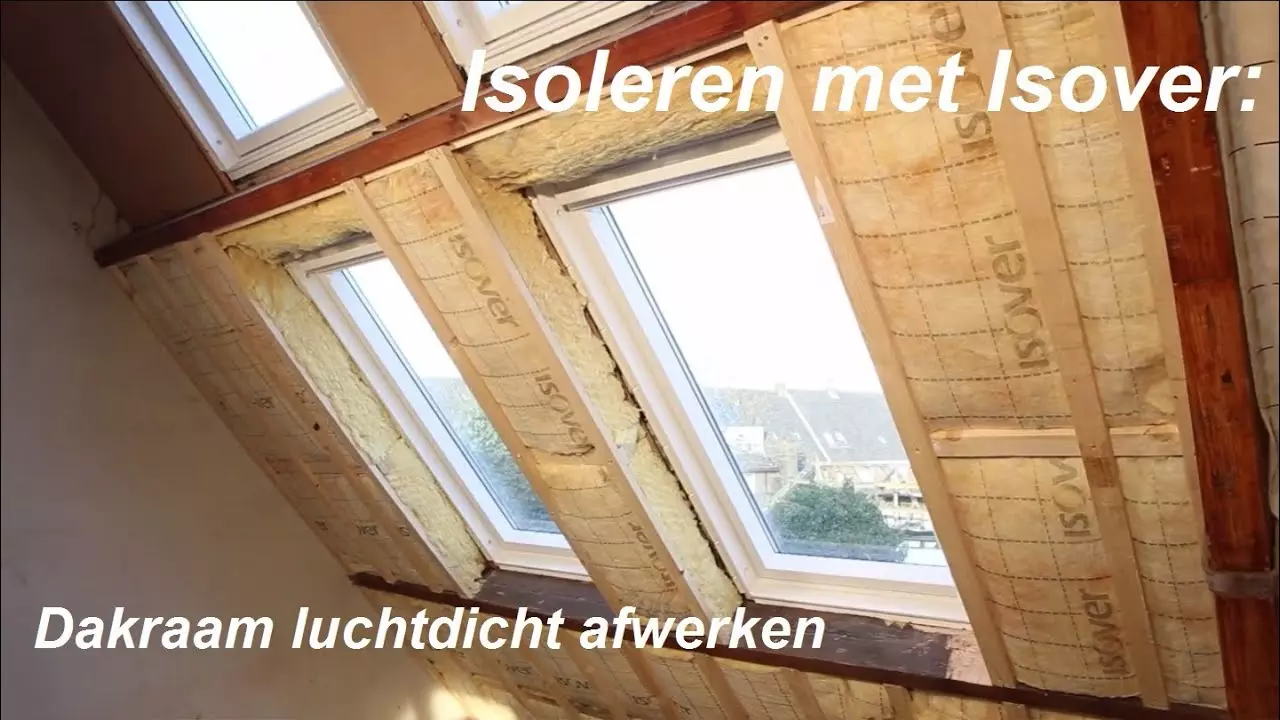 Luchtdicht bouwen: aansluiting dakraam luchtdicht afwerken thumbnail